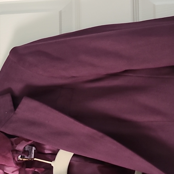 Randolph Duke 4-piece Silk jacket/blouse/scarf/print skirt. Size 6. Fits 4-6. - Picture 4 of 11